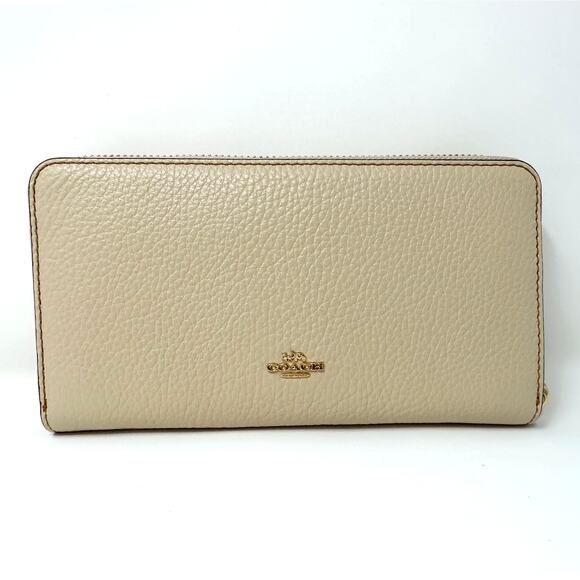 Coach X Peanuts Long Zip Around Wallet With Snoopy And Friends Motif Ivory CF219 - Picture 3 of 7